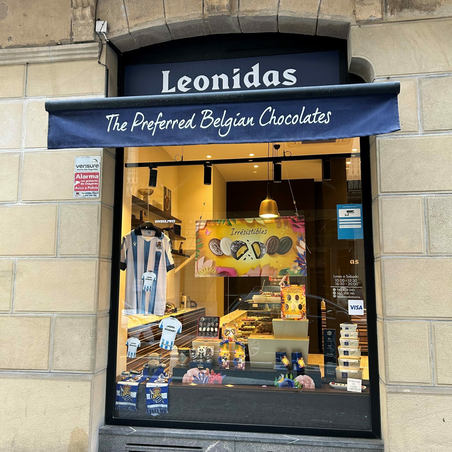 01 BOMBONERIA LEONIDAS