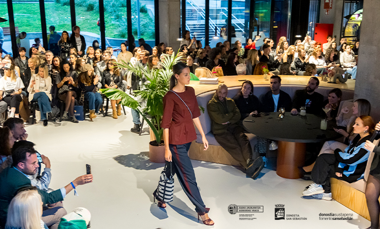 san sebastian shops donostia nuestros comercios desfile comercio local gobierno vasco 2025